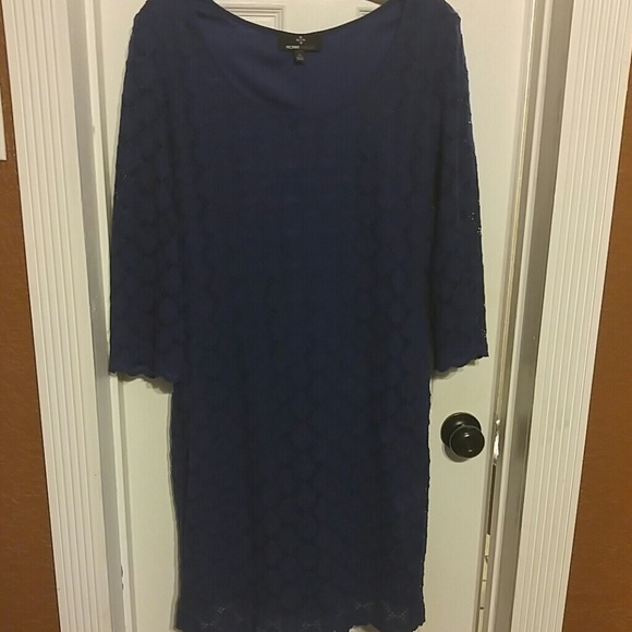 Dress - Picture 1 of 5